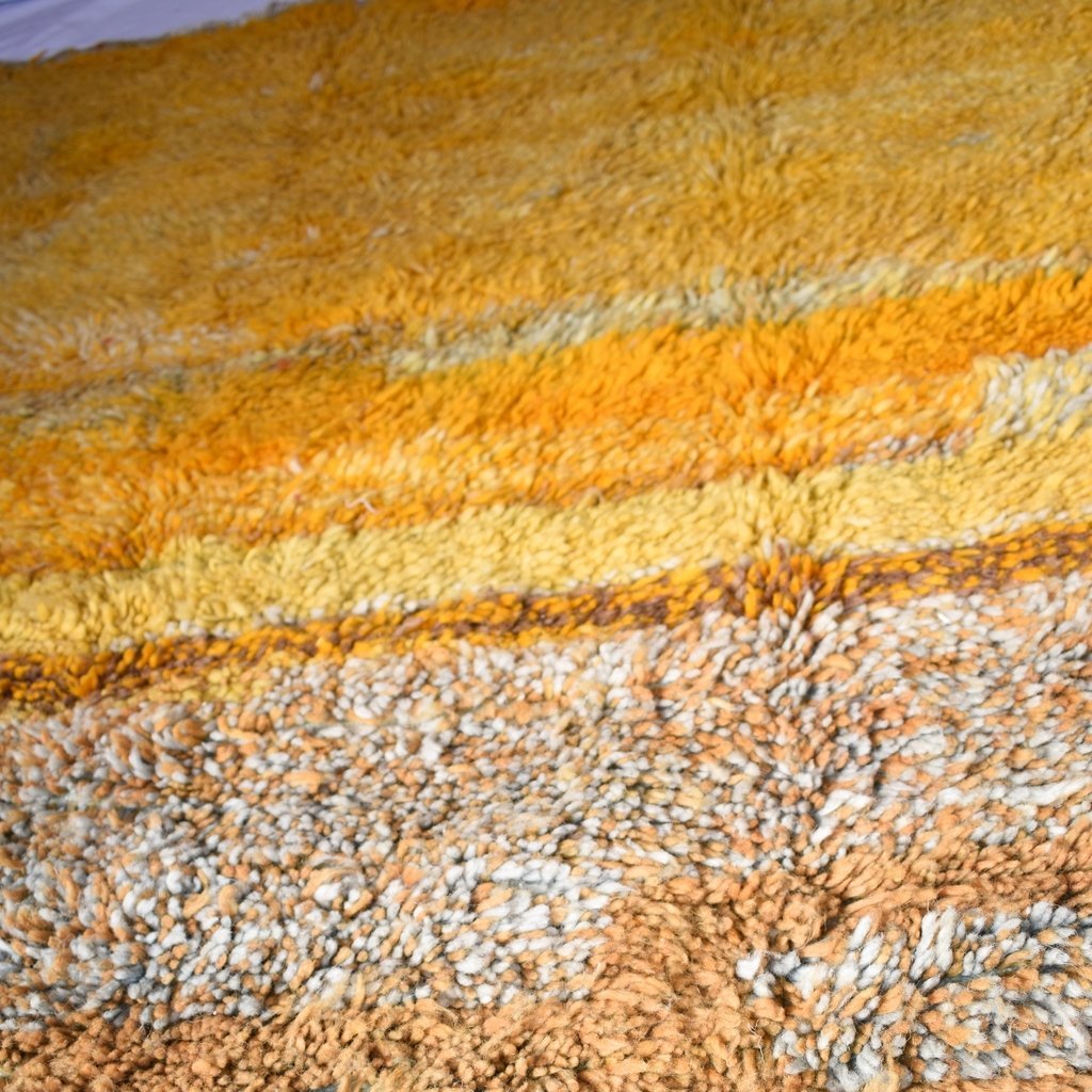 GHOROB | 8'2x5'0 Ft | 250x153 cm | Moroccan Golden Rug | 100% wool handmade - OunizZ