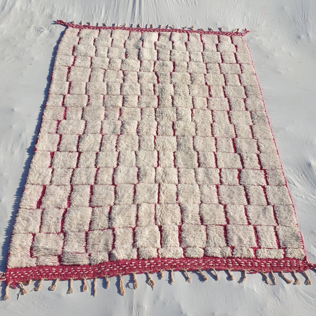 GOUTA Moroccan Rug Beni Ourain White and Pink | 9'50x6'80 Ft | 290x208 cm | 100% wool handmade - OunizZ