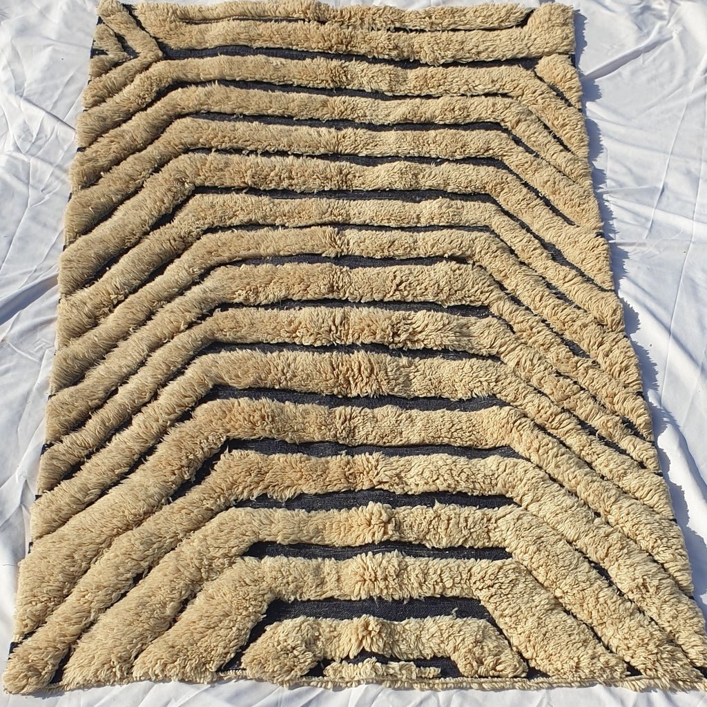 Handcrafted BENI MOROCCAN RUG | Dye Wool Authentic & Soft Rug | Berber Moroccan Rug | Moroccan Woolen Carpet Chinla | 9'3x6'4 Ft | 2,84x1,95 m - OunizZ