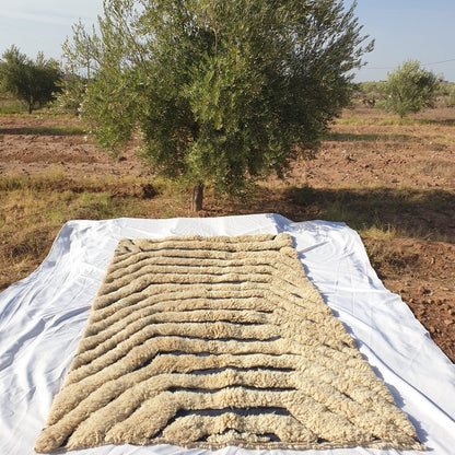 Handcrafted BENI MOROCCAN RUG | Dye Wool Authentic & Soft Rug | Berber Moroccan Rug | Moroccan Woolen Carpet Chinla | 9'3x6'4 Ft | 2,84x1,95 m - OunizZ