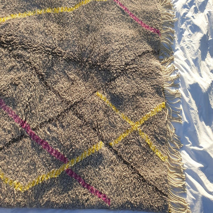 Handcrafted BENI MOROCCAN RUG | Dye Wool Authentic & Soft Rug | Berber Moroccan Rug | Moroccan Woolen Carpet GARYA | 9'6x6'9 Ft | 2,92x2,09 m - OunizZ