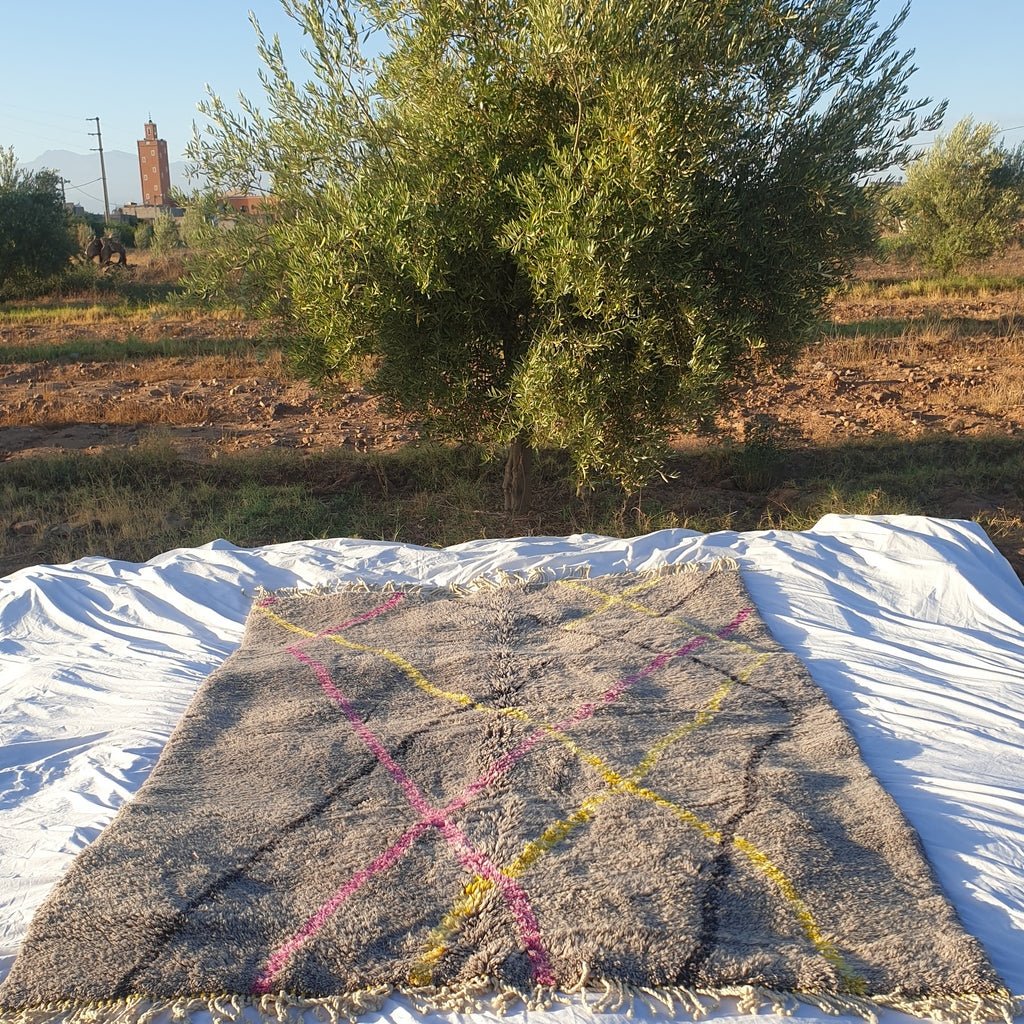 Handcrafted BENI MOROCCAN RUG | Dye Wool Authentic & Soft Rug | Berber Moroccan Rug | Moroccan Woolen Carpet GARYA | 9'6x6'9 Ft | 2,92x2,09 m - OunizZ