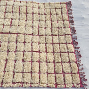 Handcrafted BENI MOROCCAN RUG | Dye Wool Authentic & Soft Rug | Berber Moroccan Rug | Moroccan Woolen Carpet Gouta | 8'4x5'2 Ft | 2,57x1,57 m - OunizZ