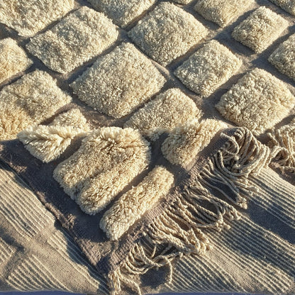 Handcrafted BENI MOROCCAN RUG | Dye Wool Authentic & Soft Rug | Berber Moroccan Rug | Moroccan Woolen Carpet Gouta | 9x7'7 Ft | 2,73x2,34 m - OunizZ