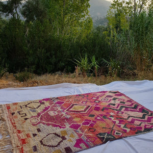HJIRA | 8x5 Ft | 2,55x1,6 m | Moroccan Colorful Rug | 100% wool handmade - OunizZ