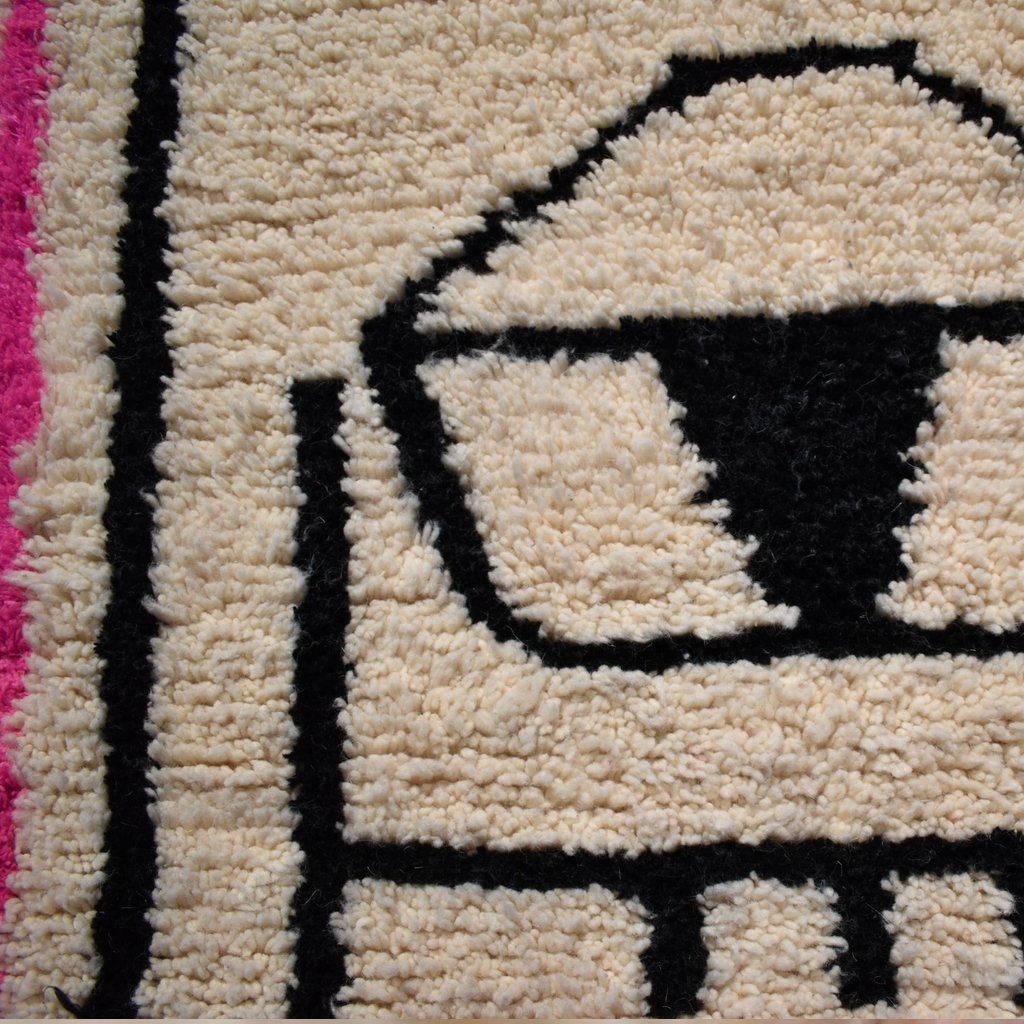 HORRA | 9x6 Ft | 3x2 cm | Moroccan White Rug | 100% wool handmade - OunizZ