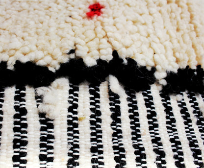 IGHOUDANE | BENI OUARAIN Black & White Rug | 100% wool handmade in Morocco - OunizZ