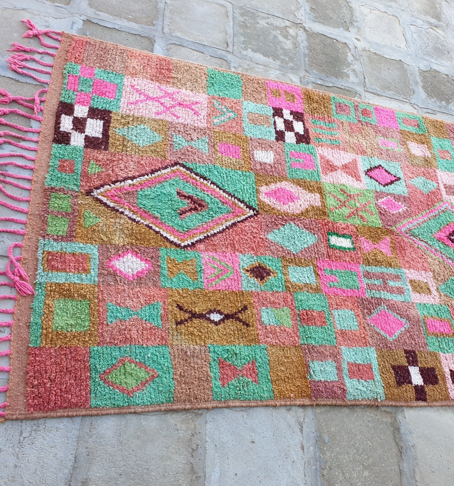 ISFRA | Boujaad Rug | 100% wool handmade in Morocco - OunizZ