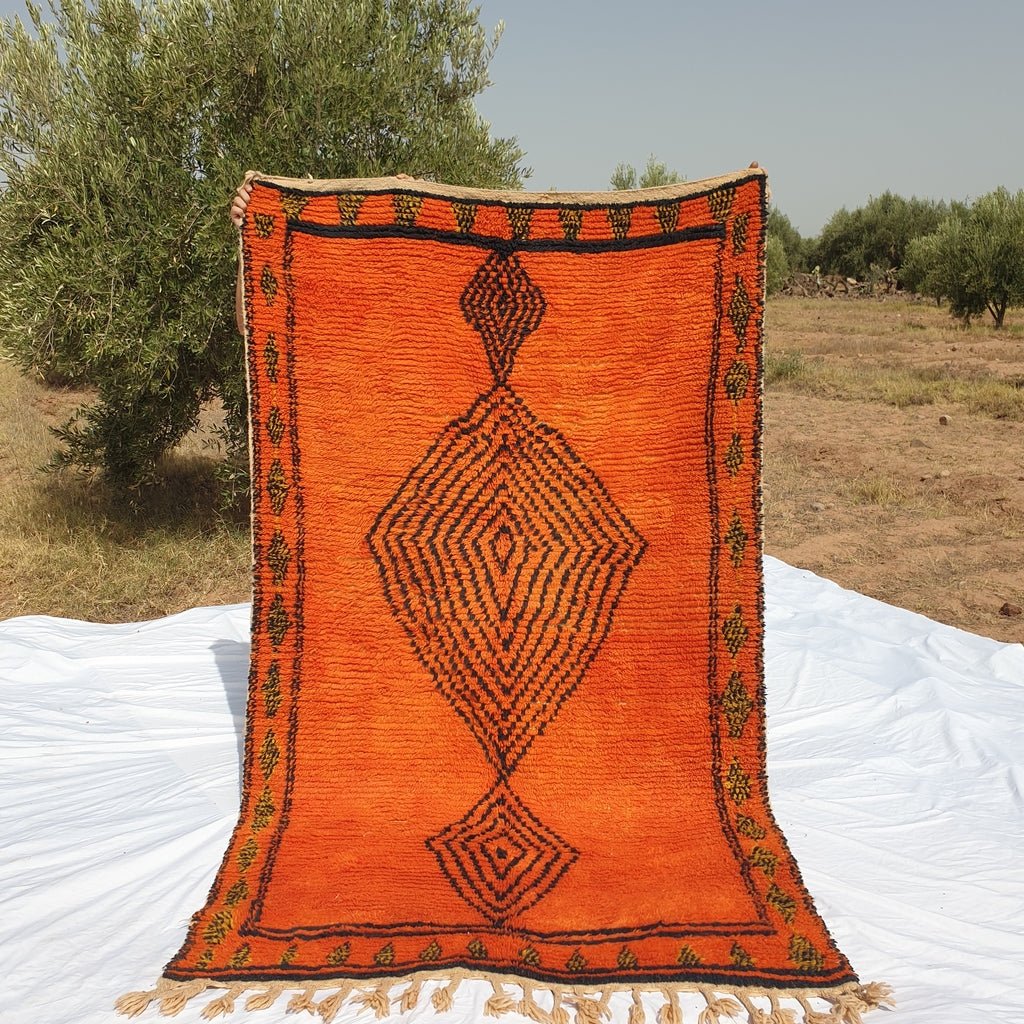 KAWHA Moroccan Boujaad Orange Rug | 7'9x4'7 Ft | 2,40x1,44 m | 100% wool handmade - OunizZ