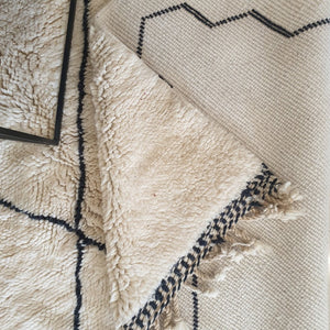 LACY | 10x7'4 Ft | 3,06x2,27 m | Moroccan Beni Mrirt Rug | 100% wool handmade - OunizZ