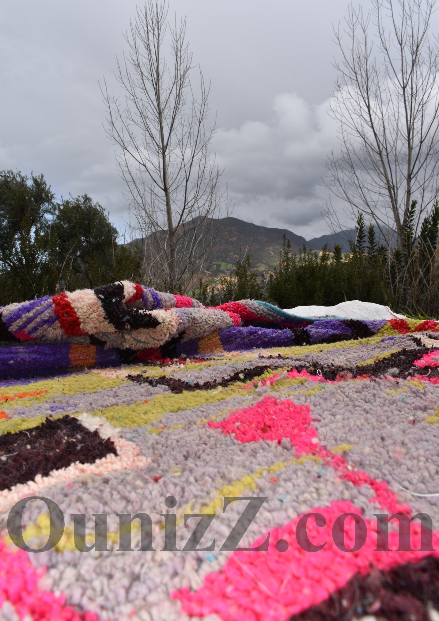 LAKOKS | Boujaad Rug | 100% wool handmade in Morocco - OunizZ