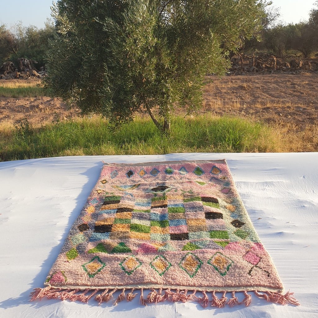 Lanala - Moroccan Rug Boujad | Colorful Authentic Berber Handmade Bedroom Rug | 8'60x5 Ft | 2,63x1,53 m - OunizZ