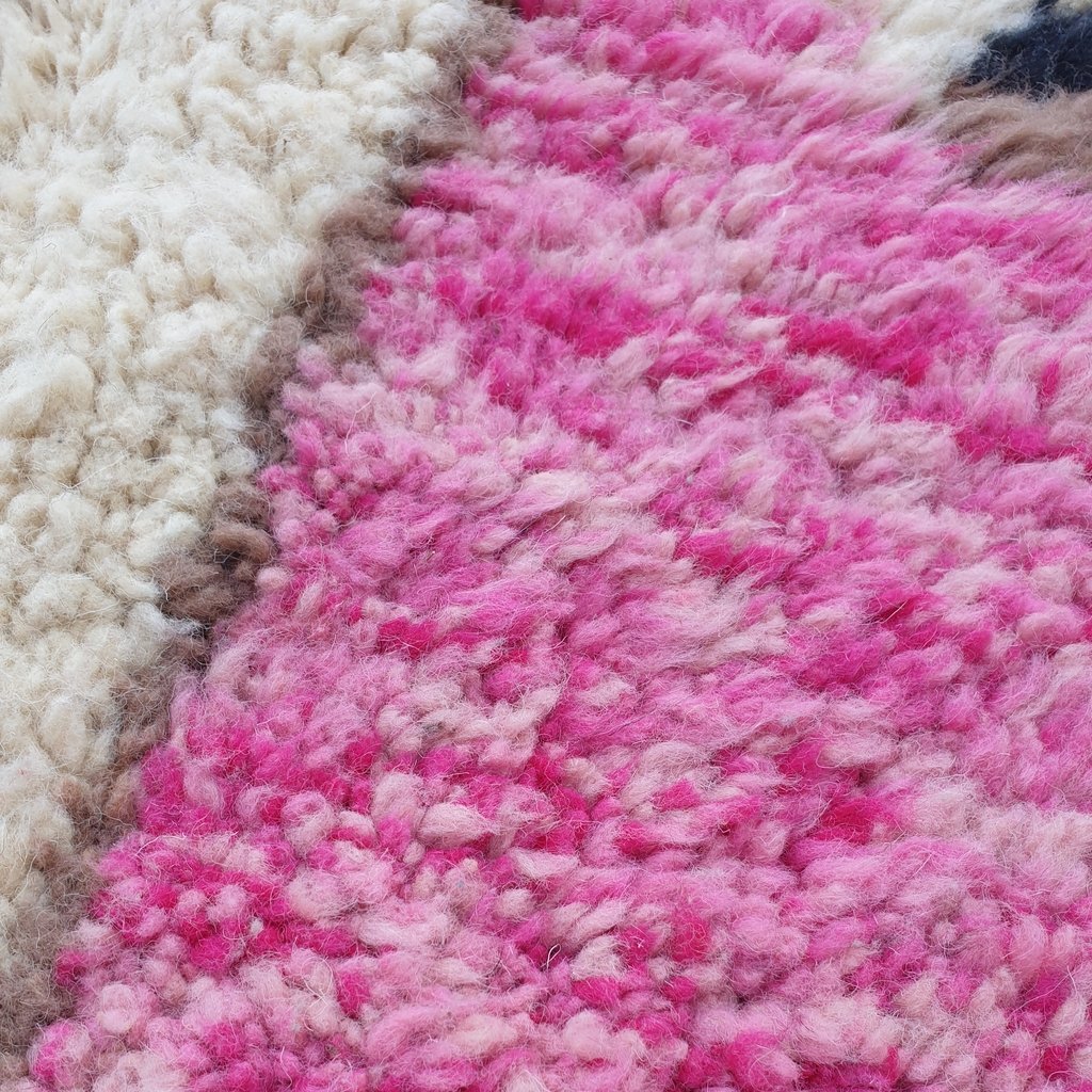 LIKMA | 8'6x5'1 Ft | 2,60x1,56 m | Moroccan Beni Ourain Rug | 100% wool handmade - OunizZ