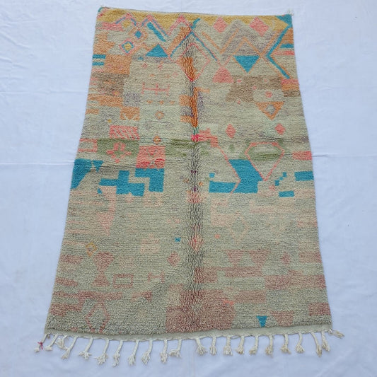 Lousta - Moroccan Rug Boujaad | Colorful Authentic Berber Handmade Bedroom Rug | 8'40x5'15 Ft | 2,56x1,57 m - OunizZ