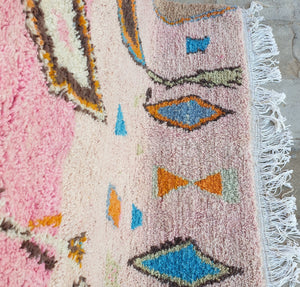 LUNJA | Boujaad Rug | 100% wool handmade in Morocco - OunizZ