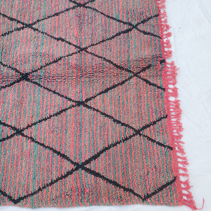 Manata - Moroccan Rug Boujaad | Colorful Authentic Berber Handmade Bedroom Rug | 8x5'08 Ft | 2,43x1,55 m - OunizZ