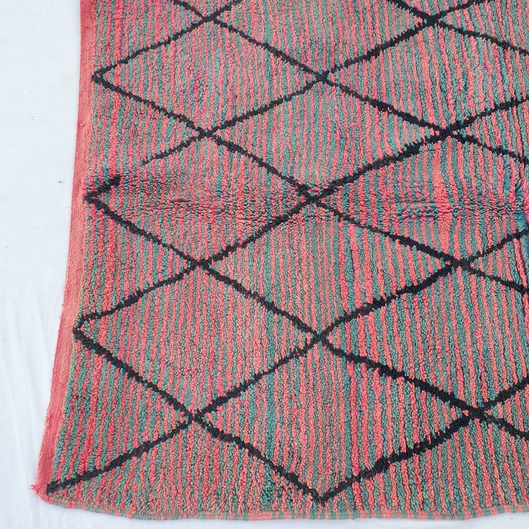 Manata - Moroccan Rug Boujaad | Colorful Authentic Berber Handmade Bedroom Rug | 8x5'08 Ft | 2,43x1,55 m - OunizZ