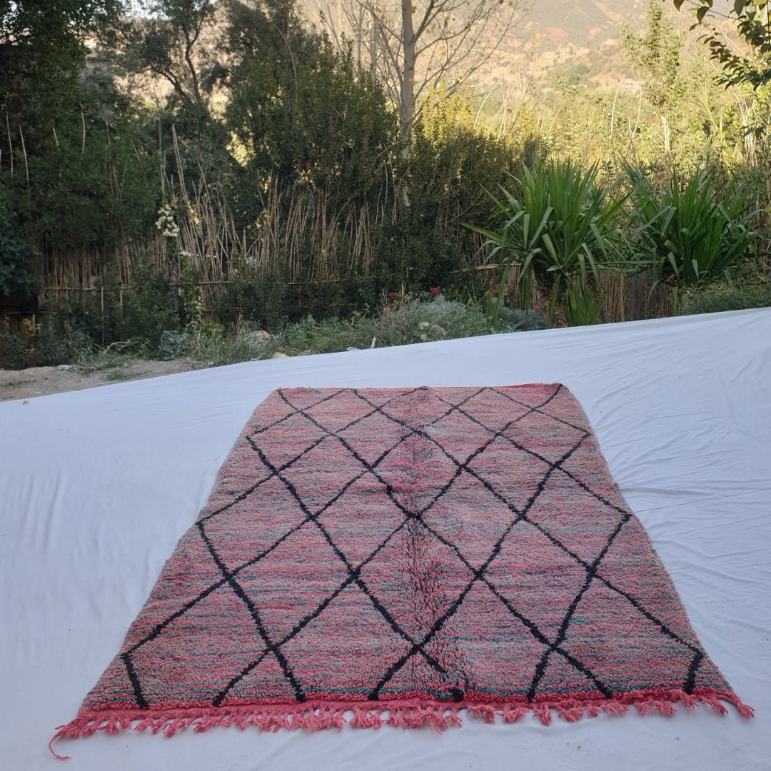 Manata - Moroccan Rug Boujaad | Colorful Authentic Berber Handmade Bedroom Rug | 8x5'08 Ft | 2,43x1,55 m - OunizZ