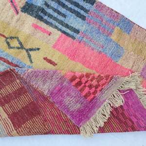 Marzak - Moroccan Rug Boujaad | Colorful Authentic Berber Handmade Bedroom Rug | 9'19x5'44 Ft | 2,80x1,66 m - OunizZ
