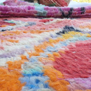 MINLA Runner | 7'4x2'2 Ft | 2,26x0,68 m | Moroccan Colorful Rug | 100% wool handmade - OunizZ