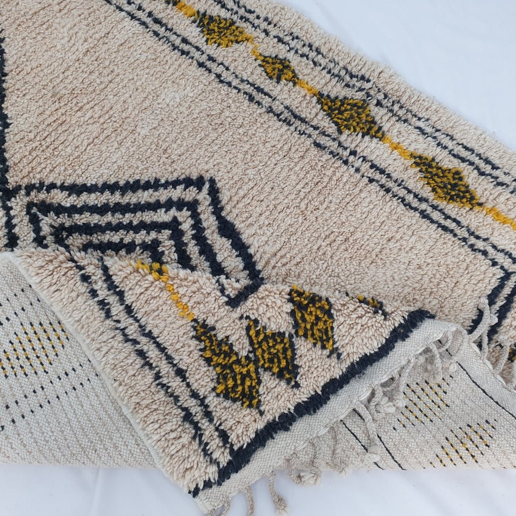 MIWARDA Moroccan Rug Peach Boujaad | 8x4'8 Ft | 2,46x1,46 m | 100% wool handmade - OunizZ