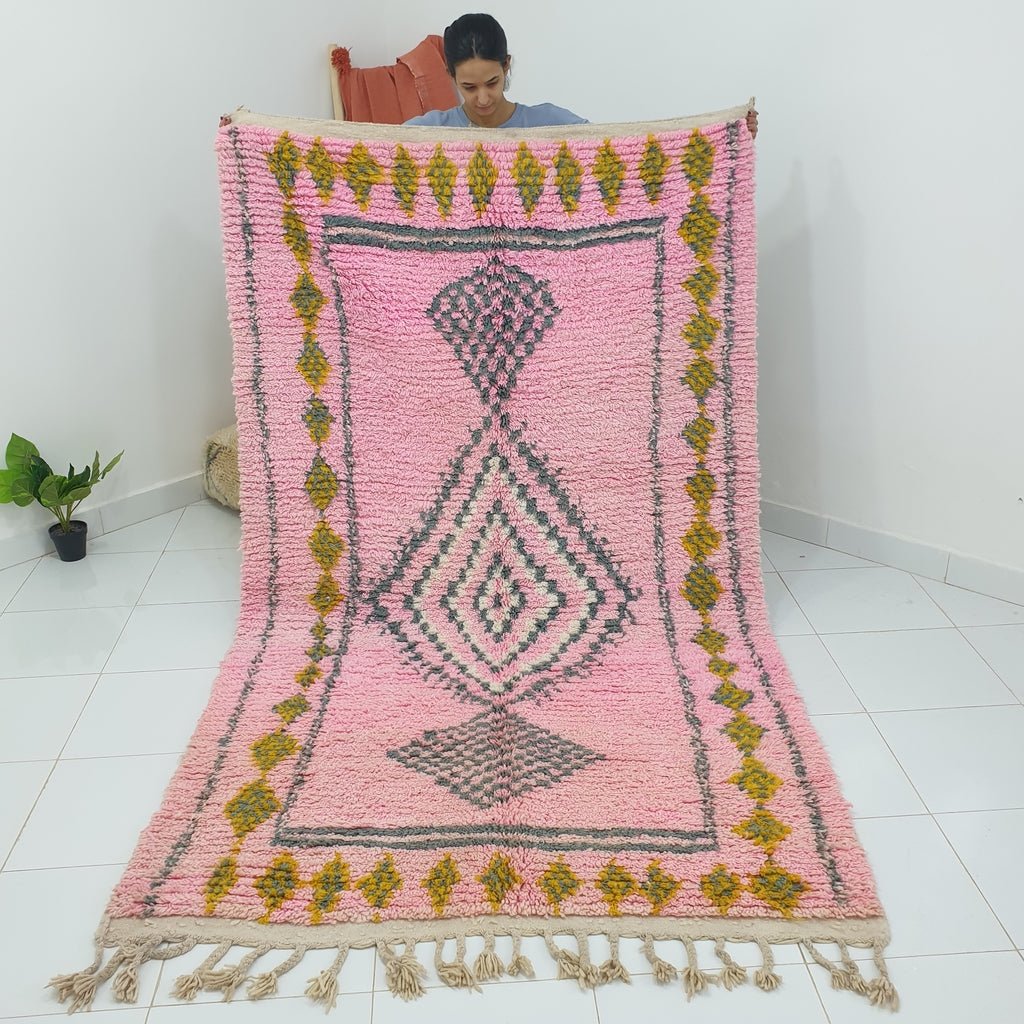 MIWARDA Moroccan Rug Pink Boujaad | | 8'7x5 Ft | 2,66x1,53 m | 100% wool handmade - OunizZ