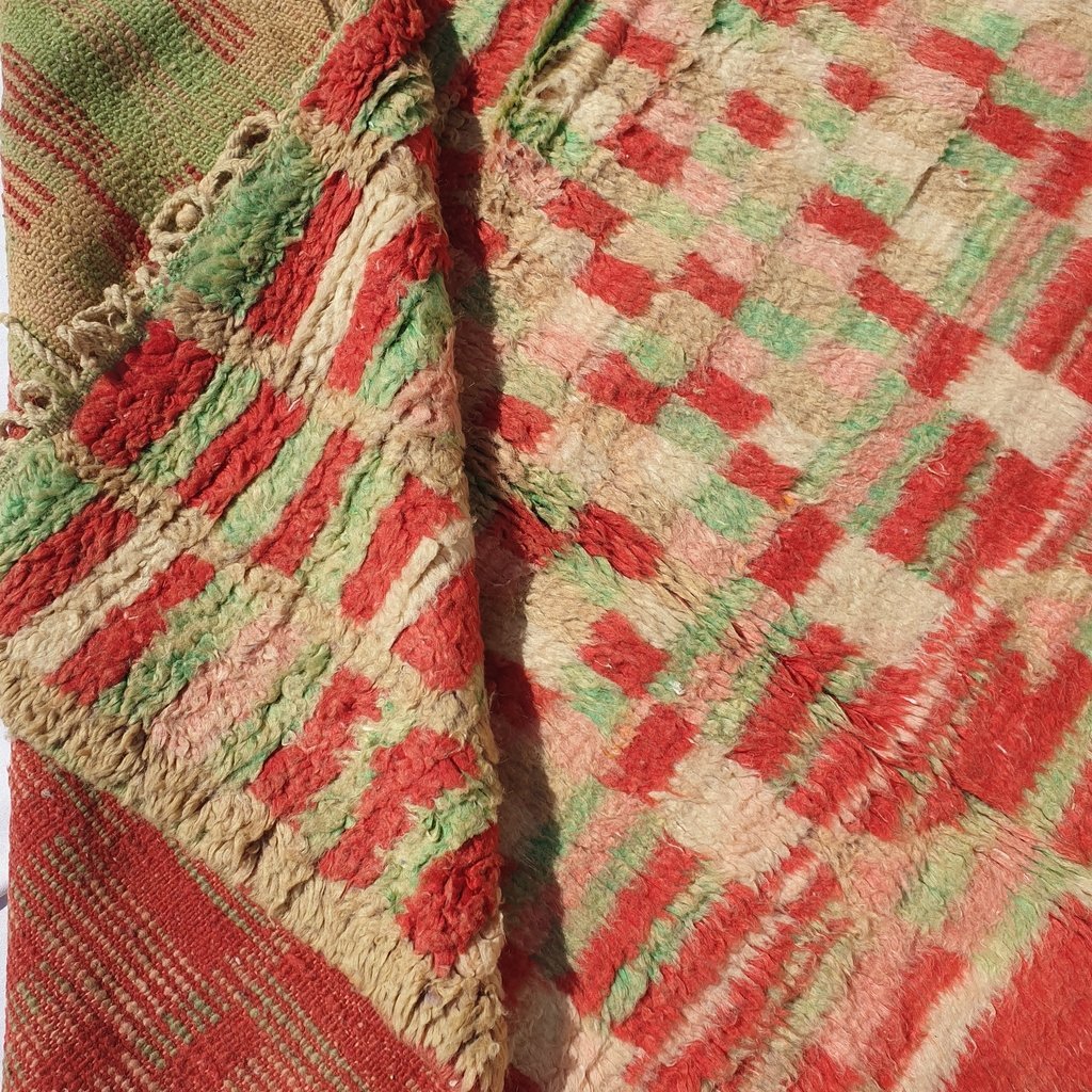 MNBTA | 8'5x5'5 Ft | 2,60x1,67 m | Moroccan Colorful Rug | 100% wool handmade - OunizZ