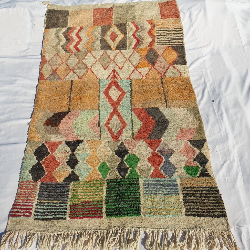 MOROCCAN BOUJAAD RUG | Moroccan Berber Rug | Colorful Rug Moroccan Carpet | Authentic Handmade Berber Bedroom Rugs | 8'1x5 Ft | 2,47x1,53 m - OunizZ