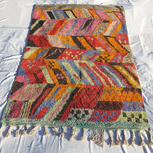 MOROCCAN BOUJAAD RUG | Moroccan Berber Rug | Colorful Rug Moroccan Carpet | Authentic Handmade Berber Bedroom Rugs | 8'3x5'5 Ft | 2,53x1,67 m - OunizZ