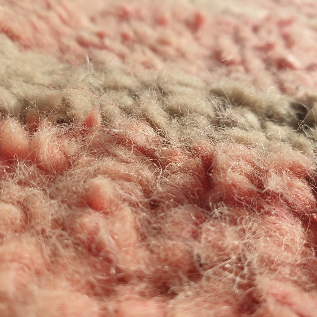 MOROCCAN BOUJAAD RUG | Moroccan Berber Rug | Colorful Rug Moroccan Carpet | Authentic Handmade Berber Bedroom Rugs | 8'5x4'9 Ft | 2,60x1,50 m - OunizZ