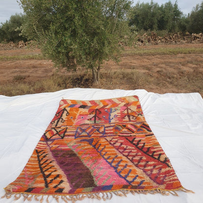MOROCCAN BOUJAAD RUG | Moroccan Berber Rug | Colorful Rug Moroccan Carpet | Authentic Handmade Berber Bedroom Rugs | 9'1x5'3 Ft | 2,77x1,61 m - OunizZ