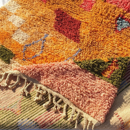 MOROCCAN BOUJAAD RUG | Moroccan Berber Rug | Colorful Rug Moroccan Carpet | Authentic Handmade Berber Bedroom Rugs | 9'4x5'6 Ft | 2,85x1,72m - OunizZ
