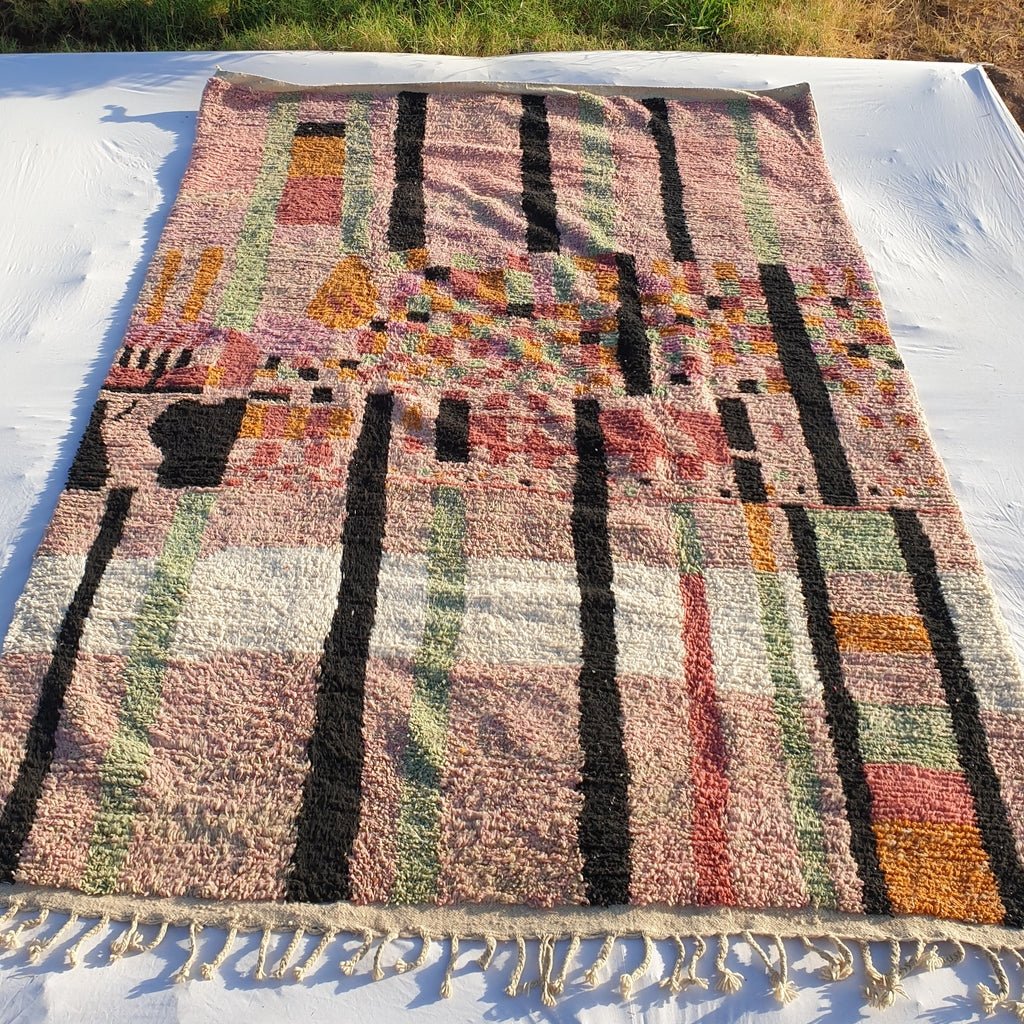 https://ounizz.com/cdn/shop/products/moroccan-rug-boujad-moroccan-berber-rug-colorful-rug-moroccan-carpet-authentic-handmade-berber-living-room-rugs-1380x950-ft-421x290-cm-735677.jpg?v=1690592432
