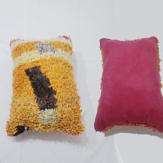 Moroccan Rug Cushion Covers - Moroccan Rug Pillow - Handmade Moroccan rug Pillow Cover - Wool cushion covers - Moroccan handmade pillow cover - OunizZ