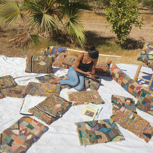 Moroccan Rug Cushion Covers - Moroccan Rug Pillow - Handmade Moroccan rug Pillow Cover - Wool cushion covers - Moroccan handmade pillow cover - berber rug cushion - traditional berber throw pillow case sofa home decor boho electric - OunizZ