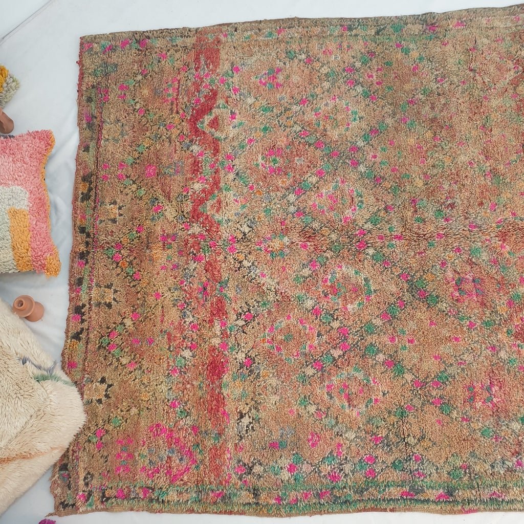 Moroccan VINTAGE Peach & Pink Rug | 8'x6' Ft | 2,43x1,83 m | MAGHRAYA | 100% wool handmade - OunizZ
