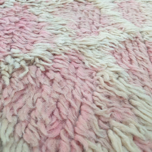 Moroccan VINTAGE Peach & Pink Rug | 9'1x3'4 Ft | 2,78x1,03 m | ATSSA | 100% wool handmade - OunizZ