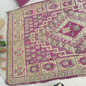 Moroccan VINTAGE Purple Rug | 10'4x6'7 Ft | 3,17x2,03 m | SIMAKA | 100% wool handmade - OunizZ