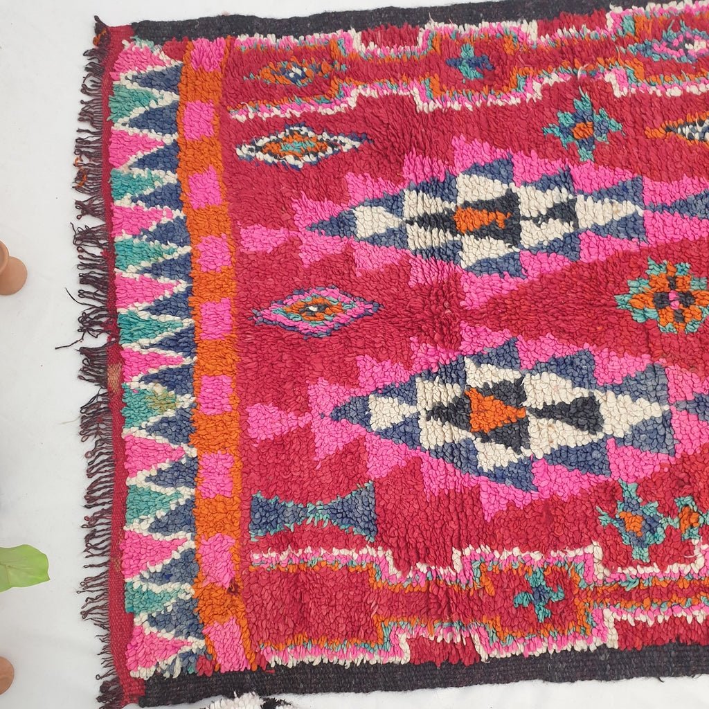Moroccan VINTAGE Red Rug | 8'7x4' Ft | 2,66x1,23 m | BSSIRA | 100% wool handmade - OunizZ