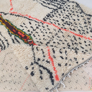 Moroccan White Azilal Rug | NAKSSA | 10'2x6'6 Ft | 3,10x2,00 m | 100% wool handmade - OunizZ