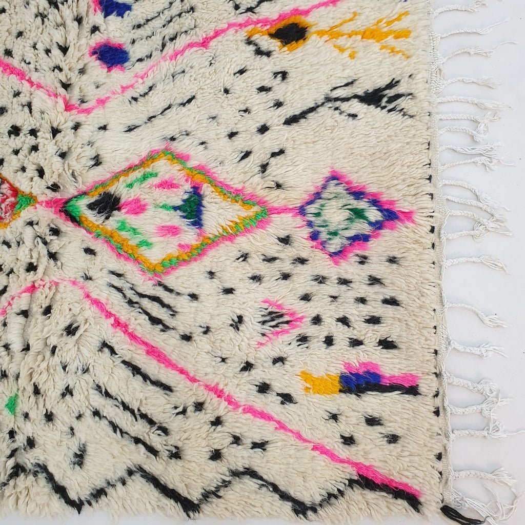 Moroccan White Rug Azilal | LABIT | 5'2x3'6 Ft | 1,58x1,10 m | 100% wool handmade - OunizZ