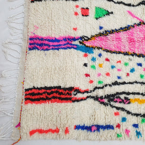 Moroccan White Rug Azilal | LAYMI | 8'3x4'5 Ft | 2,53x1,38 m | 100% wool handmade - OunizZ