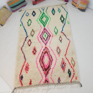 Moroccan White Rug Azilal | TLISTA | 8'2x4'8 Ft | 2,50x1,45 m | 100% wool handmade - OunizZ