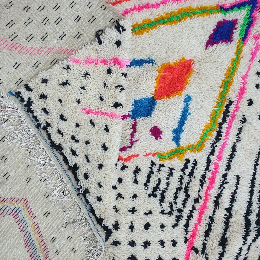 MUSHA | 9'6x6'7 Ft | 3x2 m | Moroccan White Rug | 100% wool handmade - OunizZ