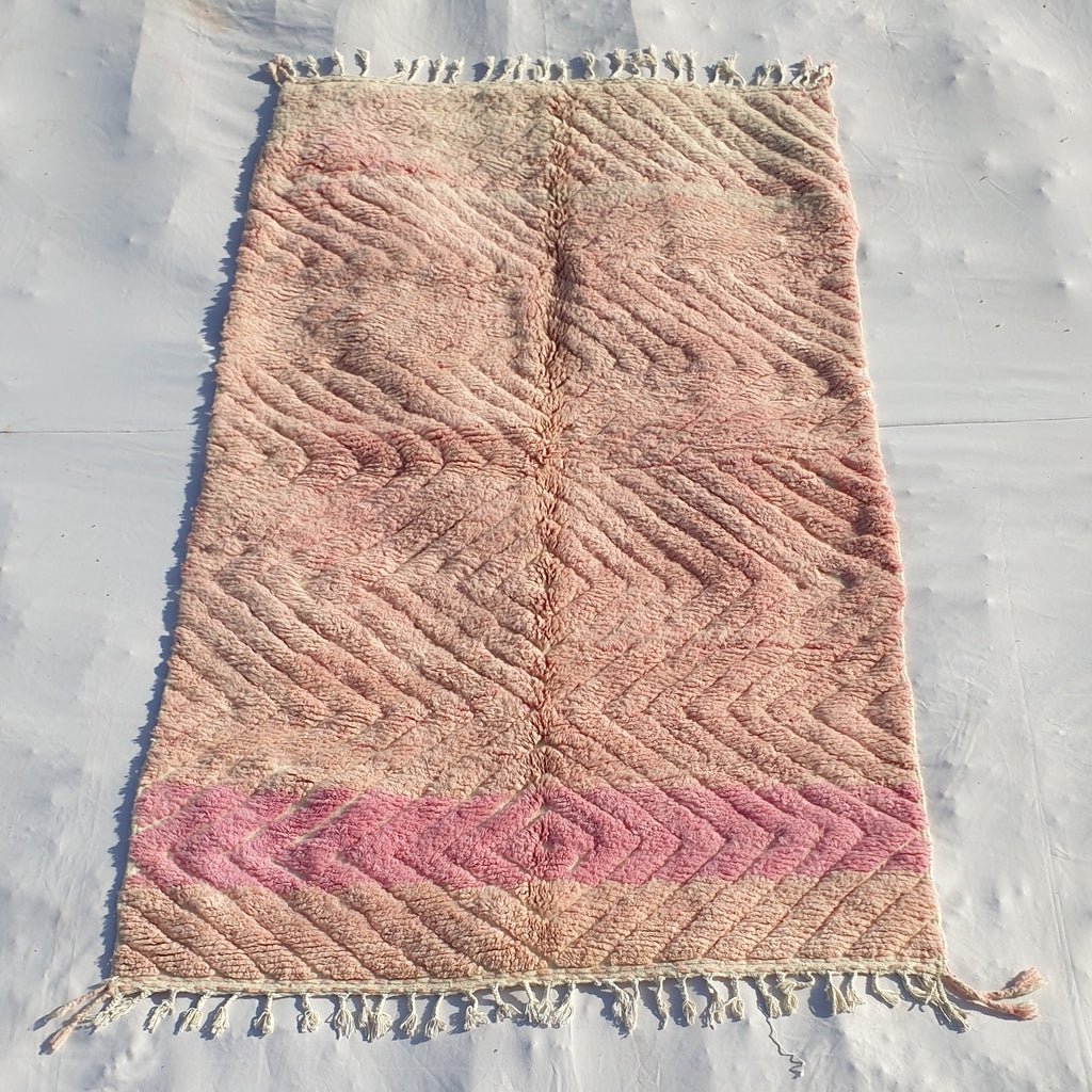 Najmaya - BENI OUARAIN Moroccan Pink Rug for Bedroom | Moroccan High Pile Area Rug Berber Authentic Wool | 9x5'4 Ft | 274x163 cm - OunizZ
