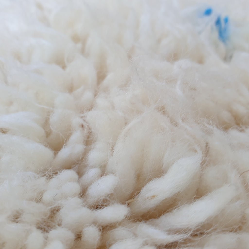 Nazraka - BENI OUARAIN Moroccan White Rug Soft & Thick for Living Room or bedroom | Moroccan High Pile Area Rug Berber Authentic Wool | 9'6x6'3 Ft | 294x193 cm - OunizZ