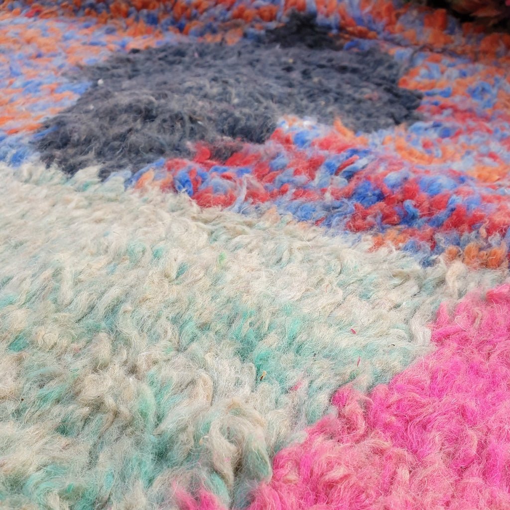 NEBTA | 8x5 Ft | 2,6x1,6 m | Moroccan Colorful Rug | 100% wool handmade - OunizZ