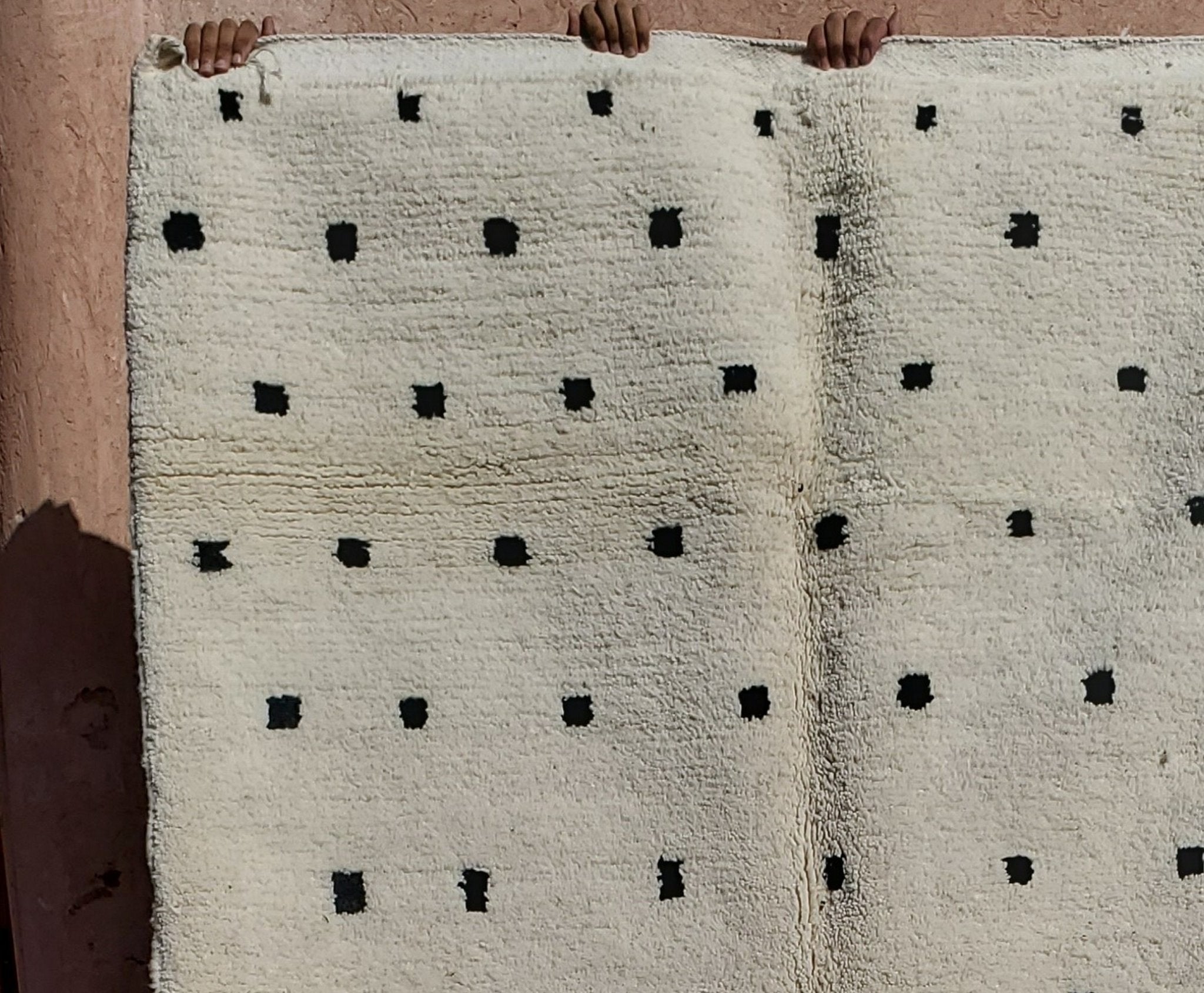 NELYA | BENI OUARAIN Black & White Rug | 100% wool handmade in Morocco - OunizZ