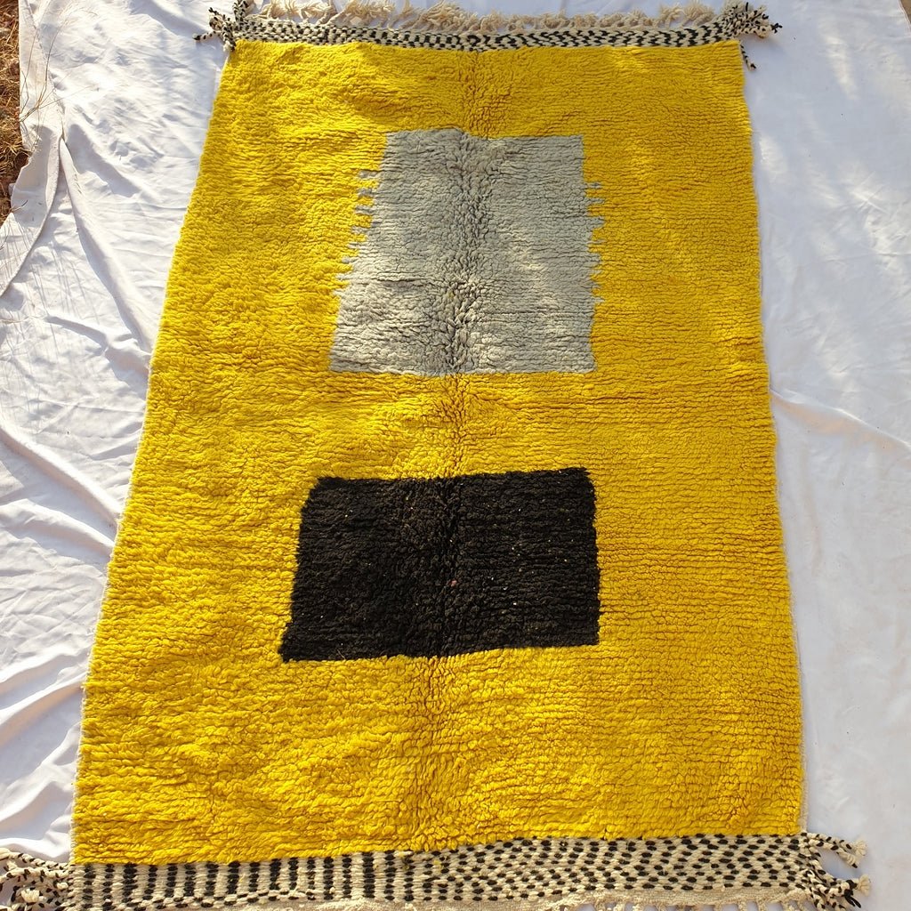 NHILA | 5x8 Ft | 2,5x1,6 m | Moroccan Beni Ourain Rug | 100% wool handmade - OunizZ