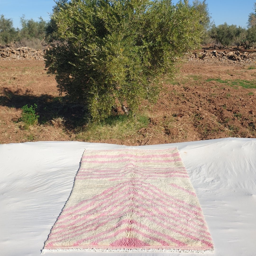 Nimara - Moroccan Rug 5x8 Beni Ouarain | Authentic Berber Handmade Bedroom Rug | 8'23x5'08 Ft | 2,51x1,55 m - OunizZ